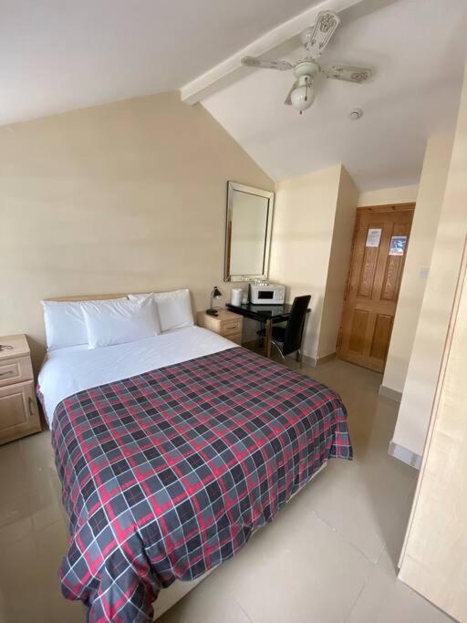 Studio To Let In Covent Garden With Kitchen Londres Exterior foto
