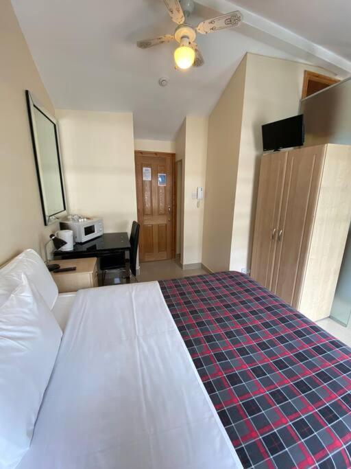 Studio To Let In Covent Garden With Kitchen Londres Exterior foto